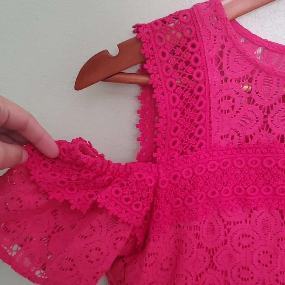 Project Runway Lace Top Blouse Cold Shoulder XS - Picture 2 of 9